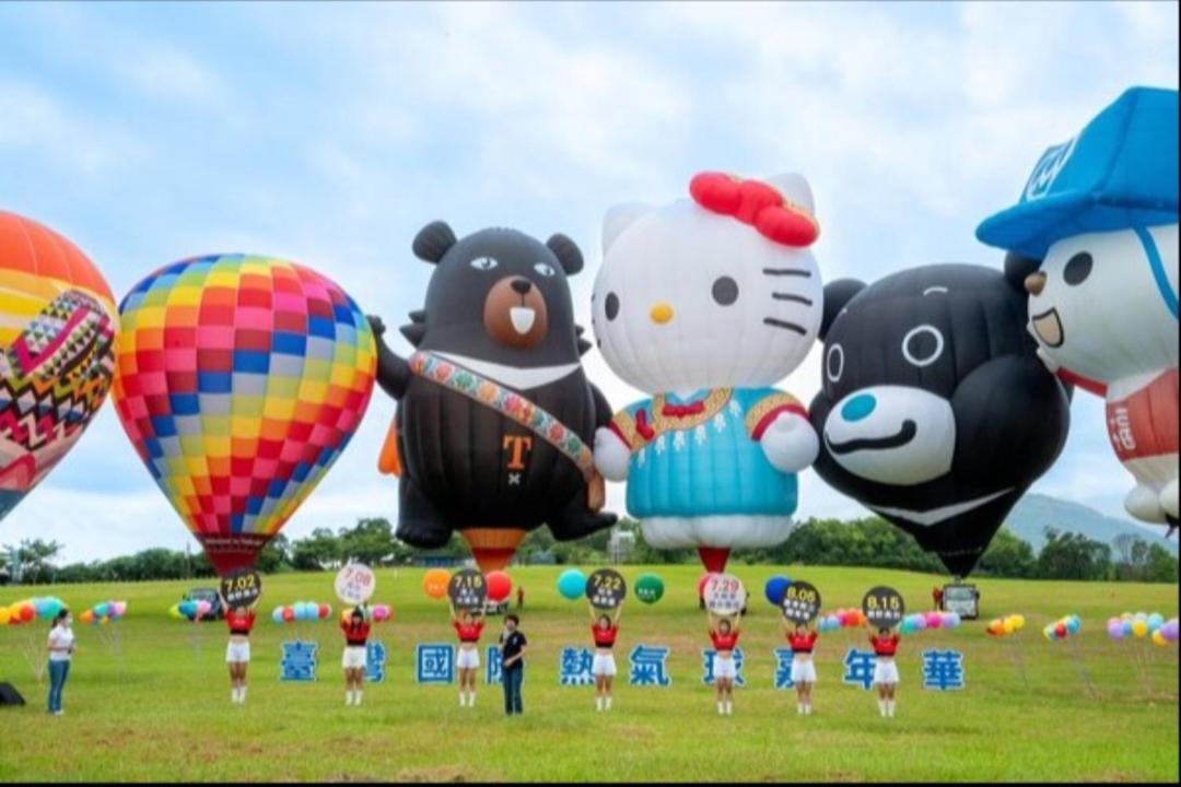 《別有洞天》太空梭電梯星光民宿 Taitung Exterior photo